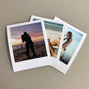 Fotos Mini Polaroids c/ Imã (O PAR) Papel Fotografico 180gm² 7,5x10cm 4x0 Brilho  Este produto é produzido sempre em quantidades pares.
