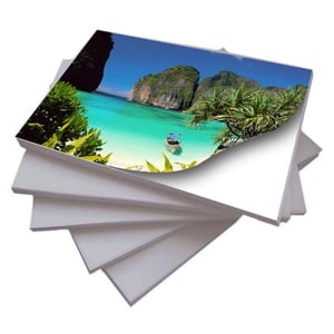 Papel Couchê 300g m² Couchê 300g  4x0  Corte Reto 