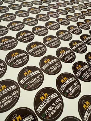 Adesivo em Vinil Ritrama Brilho com semi-corte