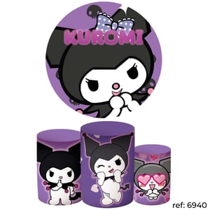 Kuromi - Kit Festa (Painel 150cm + Trio de Cilindros) Helanca    Elástico a toda volta Veste fácil