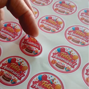 Kit Aniversário – Etiquetas Personalizadas (30 ou 50 unidades | 4cm ou 5cm)