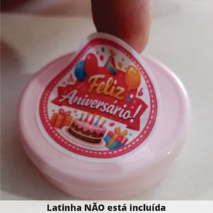 Kit Aniversário – Etiquetas Personalizadas (30 ou 50 unidades | 4cm ou 5cm) Papel Couchê Fosco Adesivo Redondo ou Quadrado: 4x4 cm ou 5x5 cm Colorido (4x0) – impressão em alta qualidade Sem laminação Meio corte eletrônico (pronto para destacar) + corte final Produto ideal para lembrancinhas de aniversário, doces e brindes personalizados 🎉