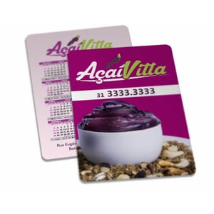 Calendário de Bolso | Couchê 300g | 4x4 | 65x90mm | Laminação Fosca e Verniz Localizado Couchê 300g 90mm x 98mm (com sangria) 4x4 Laminação Fosca e Verniz Localizado Frente e Verso Faca calendario bolso 