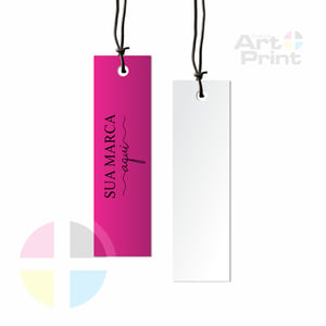 Tag Personalizada Couchê  Brilho 250g 2,3X8,8cm 4x0 Colorido Frente Verniz Uv Frente Furo 4,7mm 