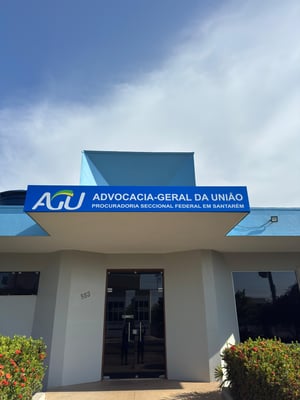 LONA COM METALON LONA Tamanho variado  sem revestimento Estrutura metalon 