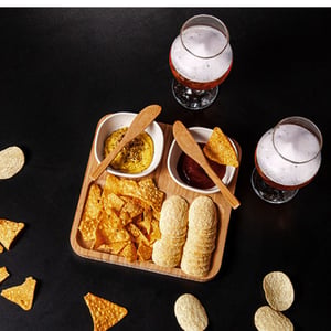 Kit Petisco, Patê e Cerveja 7 Peças | Brinde Gourmet com Taças e Base em Bambu - KT-9021B