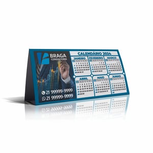 Calendário de Mesa Triangular Personalizado — 2023080803