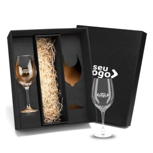 Jogo de Taças de Vidro para Vinho 490 ml - 2 Peças Elegantes - VI-18612  Jogo de Taças de Vidro para Vinho 490 Ml Gravação a Laser   Aproveite momentos especiais e deguste seus vinhos favoritos com o Jogo de Taças de Vidro