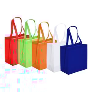 Sacola de Tecido TNT 27x37x14cm Personalizada - Sustentável e Durável - 08017 Tecido TNT 116g Sacola 27x37x14cm em Tecido TNT 116g Personalização: silk screen 1 Cor   Tamanho da Impressão 22x22cm