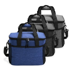 Bolsa Térmica 14 Litros - Praticidade e Estilo para suas Aventuras - 18603 Bolsa Térmica de Nylon Revestido com material térmico soldado Bolsa Térmica 14 Litros 1 Cor em Silk Screen - Até 15x15cm (acima desse tamanho, consulte-nos)   ideal para armazenar diversas garrafas, latas e alimentos