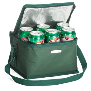 Bolsa Térmica 9 Litros Personalizada em 1 Cor - Mantenha sua Marca em Destaque - 1330P Confeccionado em nylon 600 Bolsa Térmica 9 Litros Personalizada 1 Cor em Silk Screen - Até 10x10cm (acima desse tamanho, consulte-nos)   Ideal para passeios e eventos, personalize com sua logo e promova sua marca!