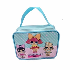 Necessaire Infantil Personalizada - O Brinde Perfeito para Festas - CBNEC02 Confeccionada em nylon 600 Necessaire Infantil Personalizada Personalização em 1 lado, colorida   uma opção encantadora e prática para suas festas!