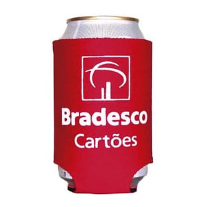 Porta Latas em Neoprene Personalizado - Mantenha sua Bebida Gelada - CBPOR239 Neoplex Porta Latas em Neoprene Personalizado Gravação Colorida   Ideal para festas e eventos, com impressão digital de alta qualidade. Garanta a sua!