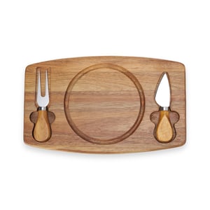 Kit Queijo 3 Peças Personalizado - Estilo e Qualidade para seus Momentos - 18628 tábua de madeira, faca e garfo, todas gravadas a laser. Kit Queijo 3 Peças Personalizado Gravação Laser   é a escolha ideal para quem aprecia um excelente sabor e deseja apresentar seus queijos com estilo.
