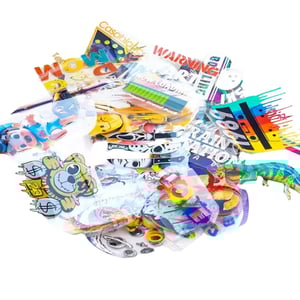 Adesivo DTF UV - Adesivo DTF Materiais Rígidos - 20112401 Pet Adesivo DTF UV - Adesivo DTF Materiais Rígidos Colorido: (impressão 1 lado) Branco, Colorido + Verniz   Alta qualidade e detalhamento : Ideal para designs complexos e coloridos.