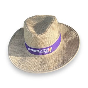 Chapéu Agro de Junta Personalizado — Bordado ou Pintado — 19042402 Junta Chapéu Agro de Junta Personalizado Impressão Colorida bordado ou pintura com sua marca   resistente e ideal para rodeios, eventos agropecuários, uniformes e promoção institucional.