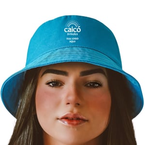 Chapéu Bucket Personalizado — Pintado Frente / DTF Têxtil — CBCHAP01 Tactel, Oxford ou Brim Chapéu Bucket Personalizado Impressão Digital Colorida Estampada   Ideal para eventos, festas e festivais, brindes promocionais, uniformes e equipes de staff, ativações de marca em feiras, além de uso casual na praia e como presente personalizado.