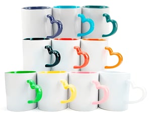 Caneca Branca de coração com Alça e Interior Colorido fabricada em Cerâmica, Medidas: 21x 9,5. Várias cores,  acabamento Brilhoso. 