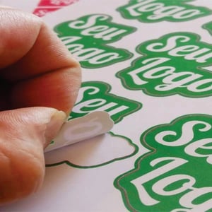 Adesivo Fosco Corte Contorno Vinil Branco  4x0 Fosco Com Corte Contorno 24hs após entrar em produção.