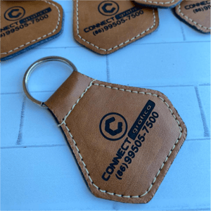 Chaveiro Couro Sintético Couro Sintético 4cm   Personalização Laser 