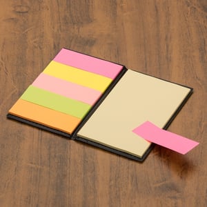 Bloco de Anotações com Autoadesivos      