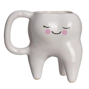 Caneca 3D Dente Cêramica 12x9 cm Branco predominante  Esmalte brilhante Suporta líquidos quentes ou frios e pode ir ao microondas