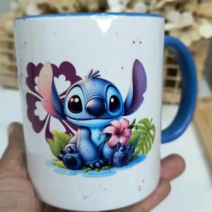 Caneca personalizada com alça e interior colorido