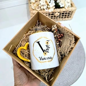 Caneca com alça de coração personalizada Cerâmica 300ml Colorida  Personalizado 