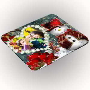 Mouse Pad Retangular Personalizado Uma Foto - Boneco de Neve Latex 19 x 23cm    Após concluir o pagamento, clique em preencher formulário para anexar seu arquivo ou escrever seu texto