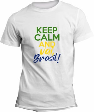 Camiseta Branca Unissex Personalizada Pronta - Vai Brasil Poliéster Área de Impressão = 20x28cm Impressão frente   