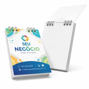 Bloquinho de Anotações A7 - Páginas em Branco  7x10cm    Miolo em papel sulfite e capa dura com wire-o metálico.