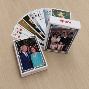 Baralho Personalizado com 54 cartas em Papel.