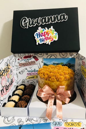 Caixa para Bolo 10 cm com 8 Docinhos – Embalagem Personalizada Premium Fotográfico 230g - dupla camada     