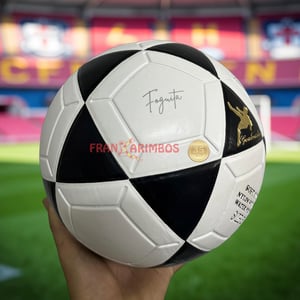 Personalização em Bola de Futebol      