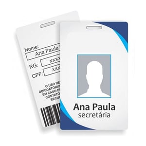 Cracha Personalizado PVC 8,6x5,4 4x0 Brilho Furo ovoide 