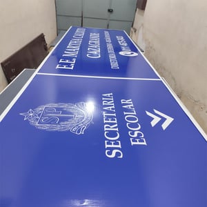 Placa Estrutura de Ferro MT² Lona 440g tubo metalon 20x20 4x0 Cantoneira de Aluminio  ADICIONAR MEDIDAS EM CM EXEMPLO: 1 METRO = 100 CM