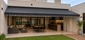 Toldo Fixo Cobertura em lona com tratamento UV ou policarbonato A partir de (2,00 × 1,00 m)    Instalação inclusa