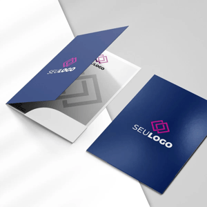 Pasta com Bolsa COUCHÊ BRILHO 300 GRAMAS 31x45 cm 4X0 CORES UV TOTAL FRENTE BOLSA BRANCA PADRÃO 