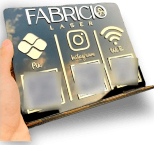 PLACA PREMIUM - QR CODE Acrílico 13 X 15 X 4 CM    