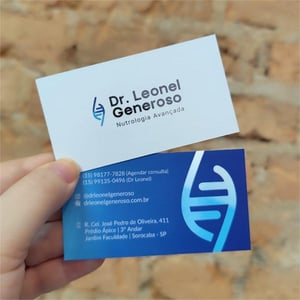 Cartão de Visitas Laminado com Verniz Localizado