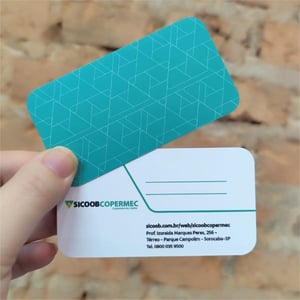 Cartão de Visitas Laminado com Verniz Localizado