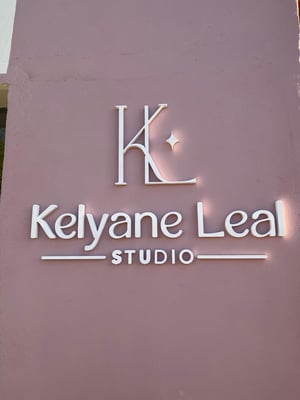 LOGO EM PVC EXPANDIDO