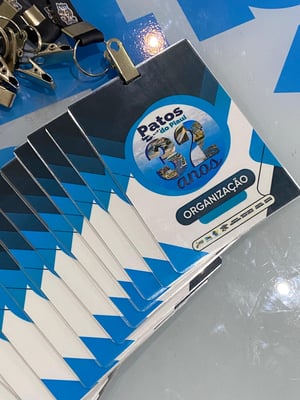 CREDENCIAL RIGÍDA 10X15CM COM CORDÃO PERSONALIZADO      