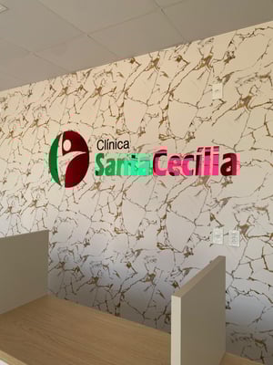 LETREIRO ACRÍLICO ESPELHADO      