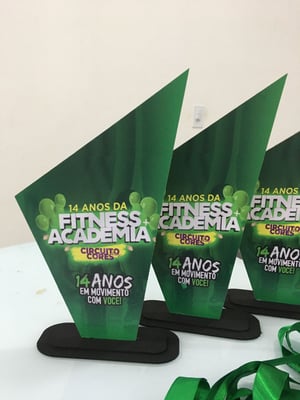 TROFÉU MDF BRANCO 3MM COM IMPRESSÃO UV      