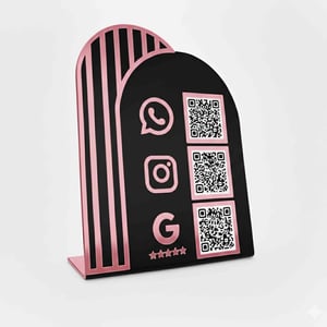 PLACA QRCODE 3 EM 1 - WHATSAPP/INSTAGRAM / AVAL. GOOGLE Acrílico de alta qualidade 18x22cm (S/P) Espessura: 2 mm   Área de impressão do QR Code: 4 x 4 cm