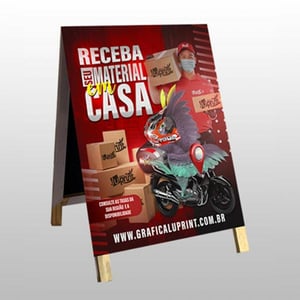 Cavalete de Madeira Lona Vinil Brilho 2 faces 100x70cm 4x0 Vinil Brilho Montagem, Corte e Refile 