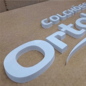 Letreiro de PVC Expandido