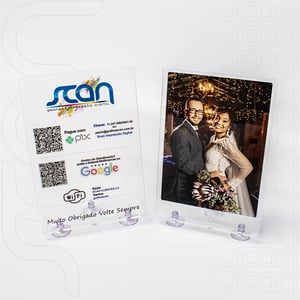 Display em L Acrílico 2mm 12 x 17,5cm  Impressão UV Corte reto com dobra e ventosa 