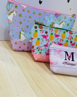 Necessaires Trapézio  P - M - G    